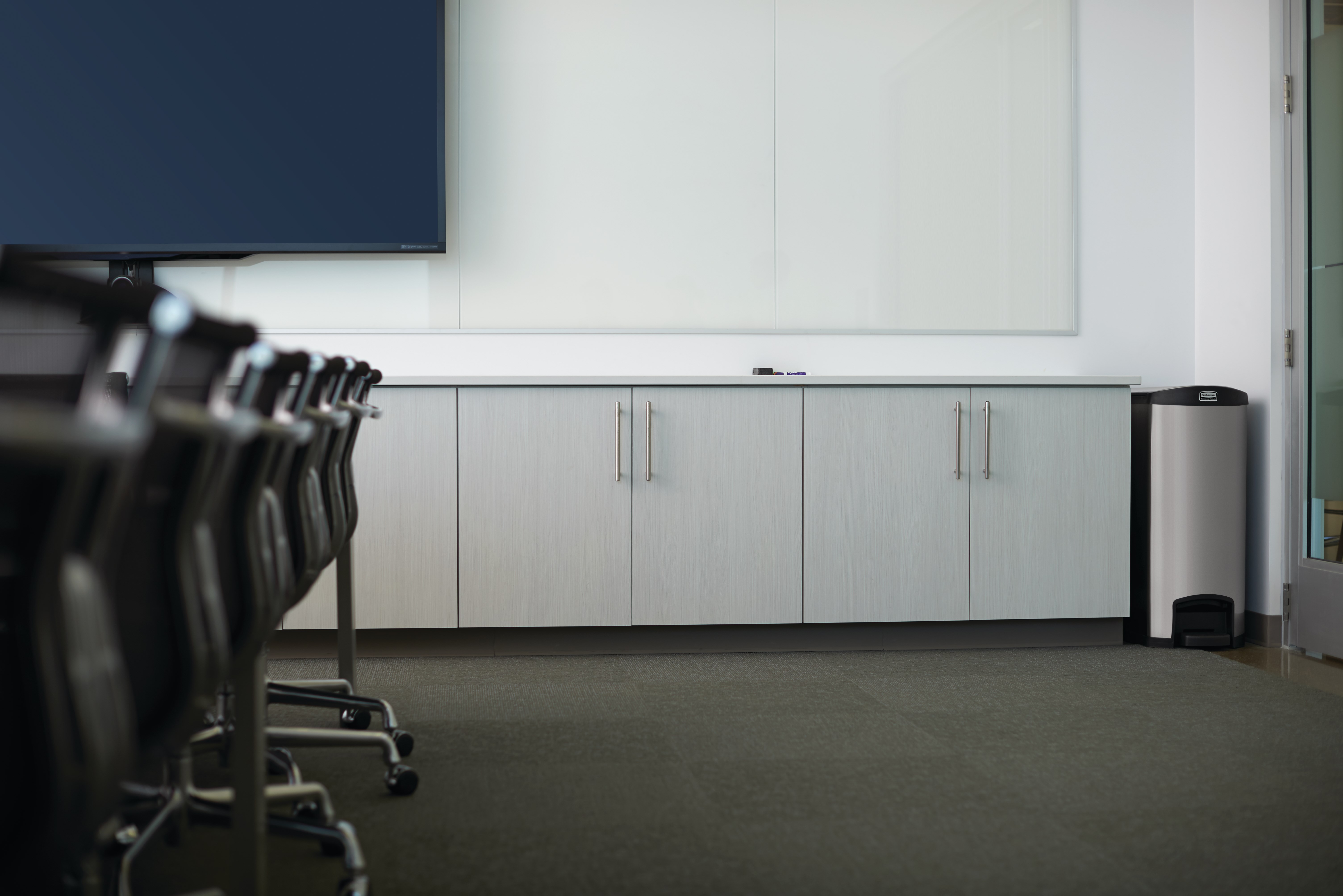 The Rubbermaid Commercial Impressions™ Step-On Container features a slim profile and small footprint to fit in tightest spaces. Impressions™ Step-On containers are constructed with premium-quality materials and meet the needs of any environment with efficiency, safety, and durability.