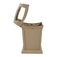 The Ranger® Container features Rubbermaid’s famous durability, modern styling, and easy-to-service design.