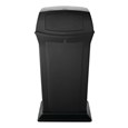The Ranger® Container features Rubbermaid’s famous durability, modern styling, and easy-to-service design.