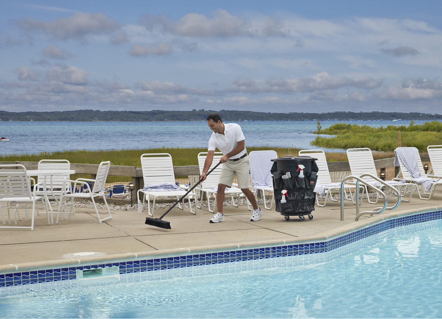 Turn your Rubbermaid Commercial BRUTE® container into a cleaning cart with storage and transport for spray bottles, wet-floor signs, lobby dust pan, brushes, liners, gloves, and other cleaning supplies