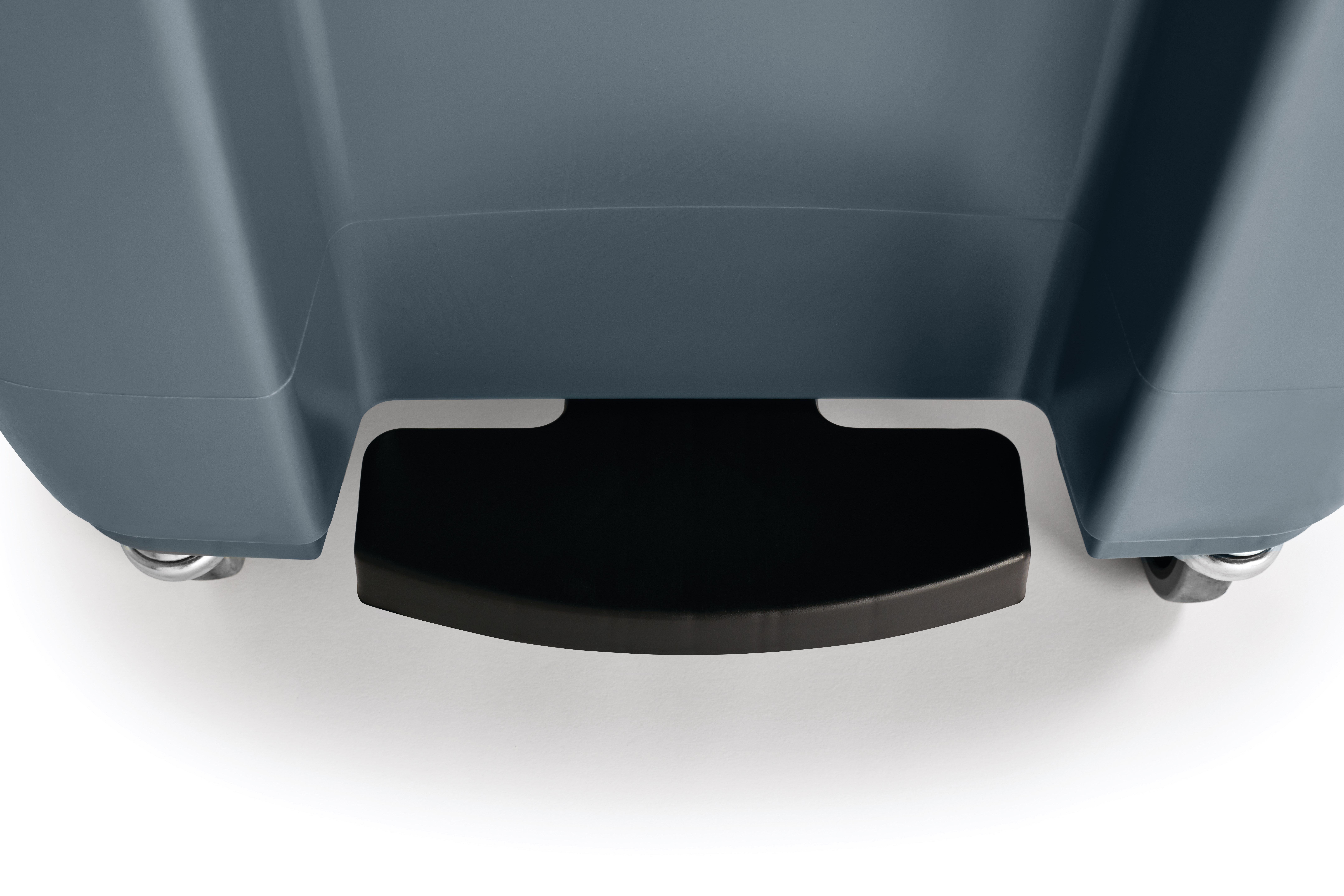 The Rubbermaid Commercial Step-On Rollouts with Casters facilitate hands-free waste disposal with the added benefit of superior mobility. Front swivel casters distribute weight evenly for enhanced maneuverability.