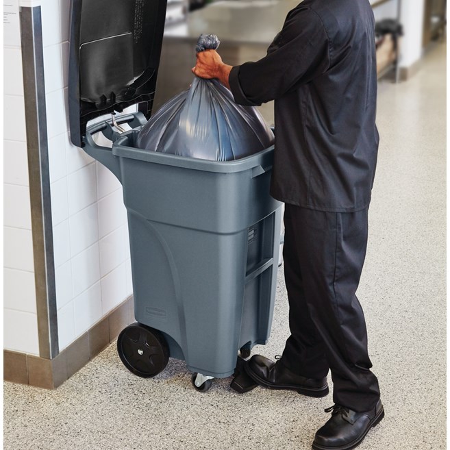 The Rubbermaid Commercial Step-On Rollouts with Casters facilitate hands-free waste disposal with the added benefit of superior mobility. Front swivel casters distribute weight evenly for enhanced maneuverability.