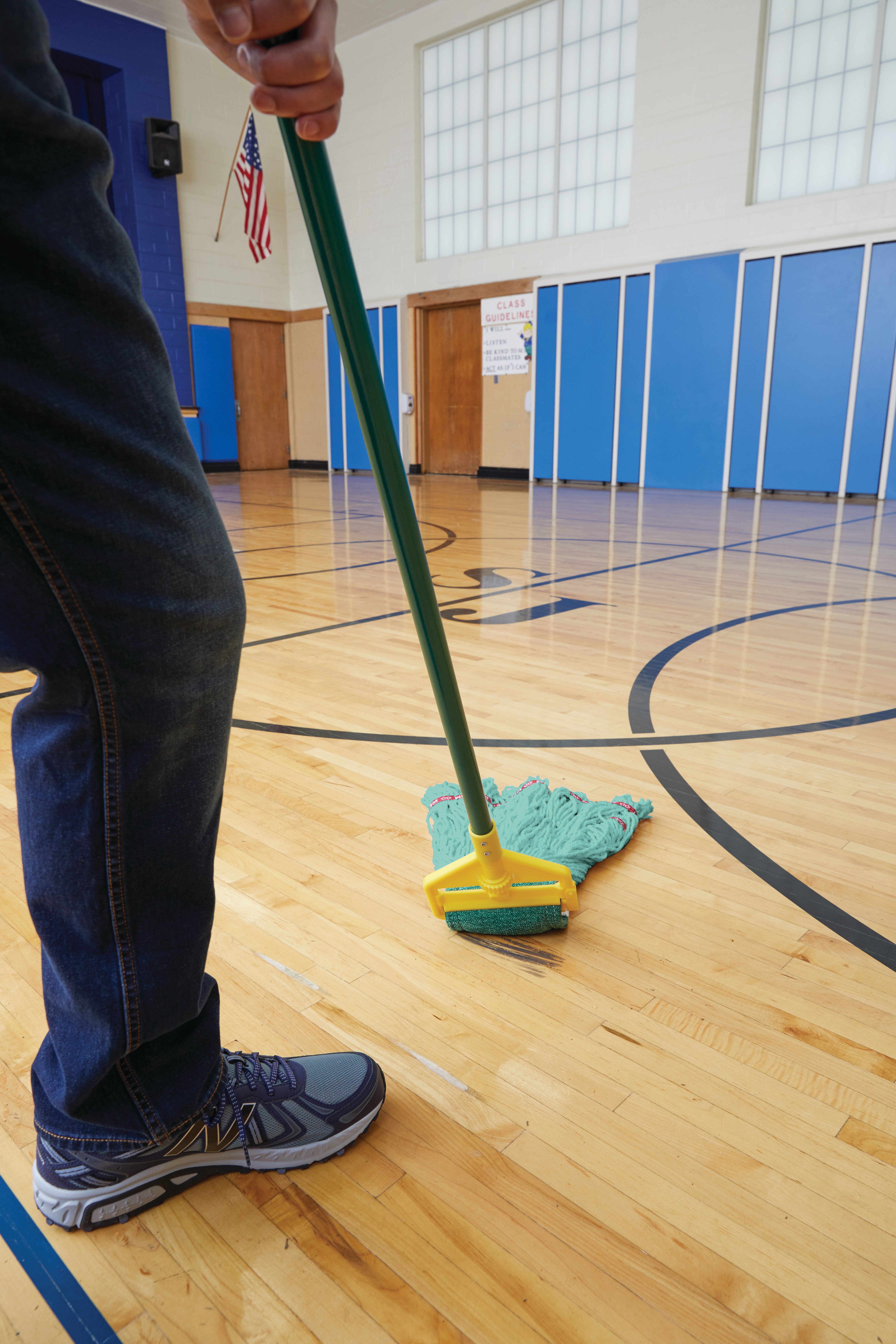 Invader® Side-Gate Mop Handle makes removing and replacing mop heads easy and efficient. Thumbwheel clamps the mop firmly in place; should be used with 1"  headband mops only.