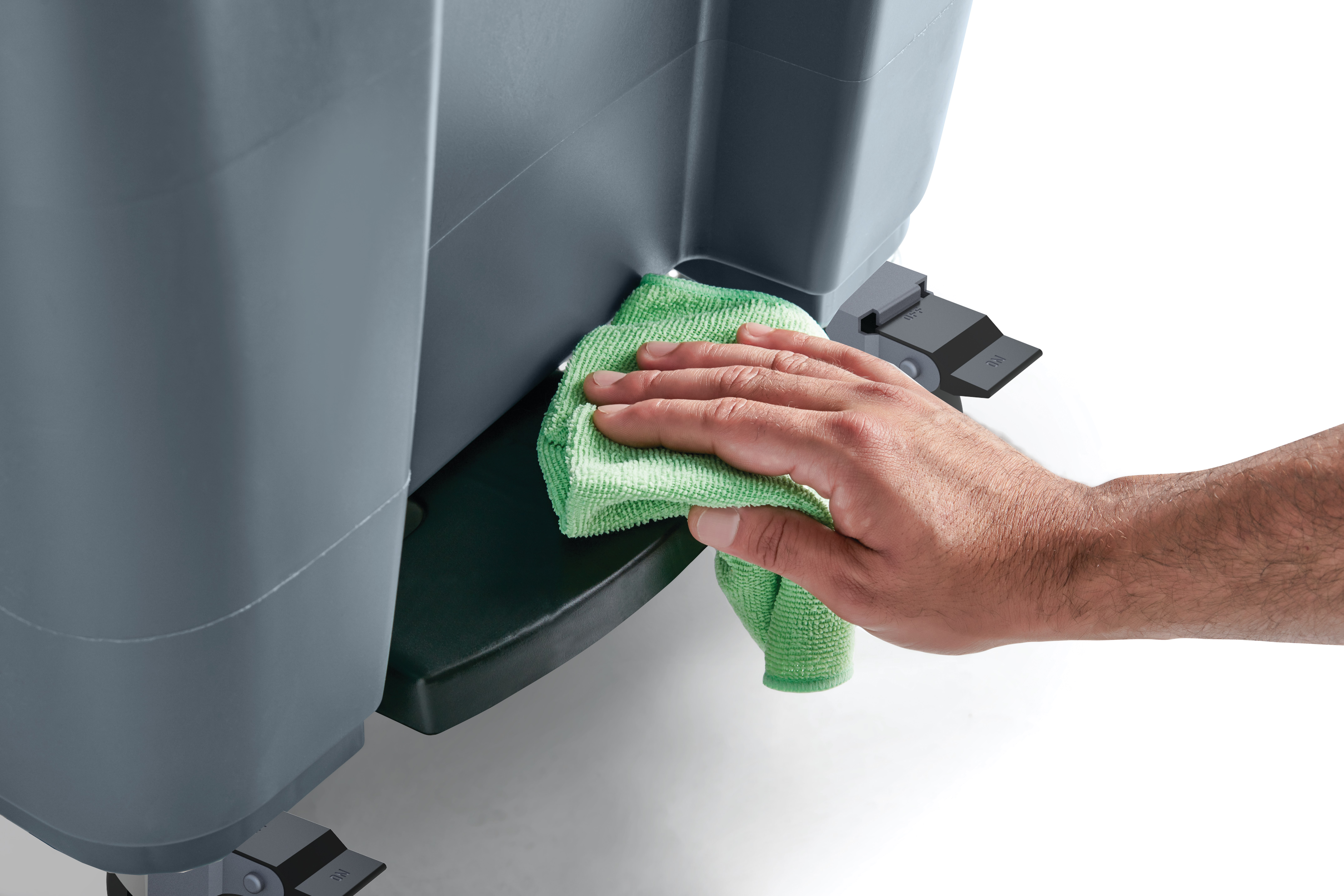 The Rubbermaid Commercial Rollouts with Casters are ideal for collecting, consolidating, and transporting heavy facility waste. Front swivel casters distribute weight evenly for superior mobility and handling.