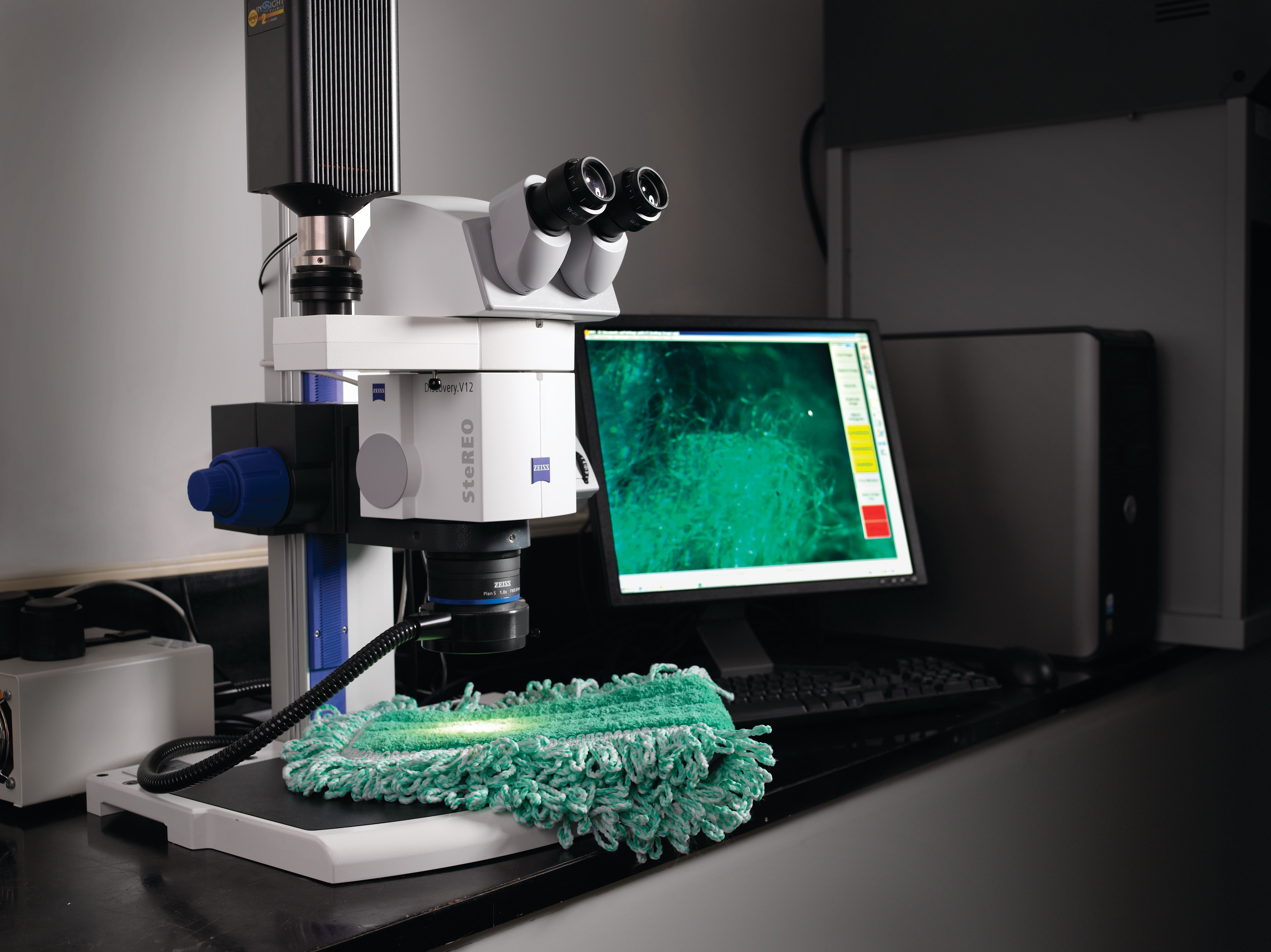 HYGEN™ Microfiber Dust Pads with Fringe are purposely designed to help Healthcare facilities reduce the risk of costly HAIs by maintaining cleaner and safer environments with products that have superior efficacy and improve worker productivity.