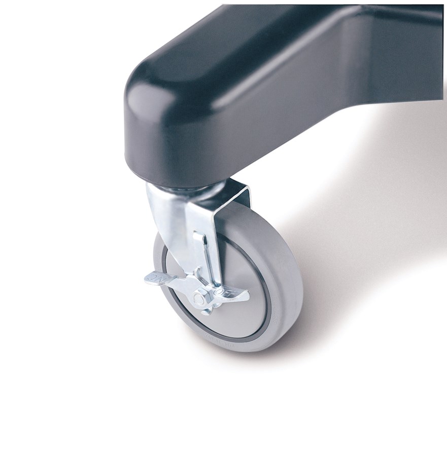 Safely transport food from oven to freezer.