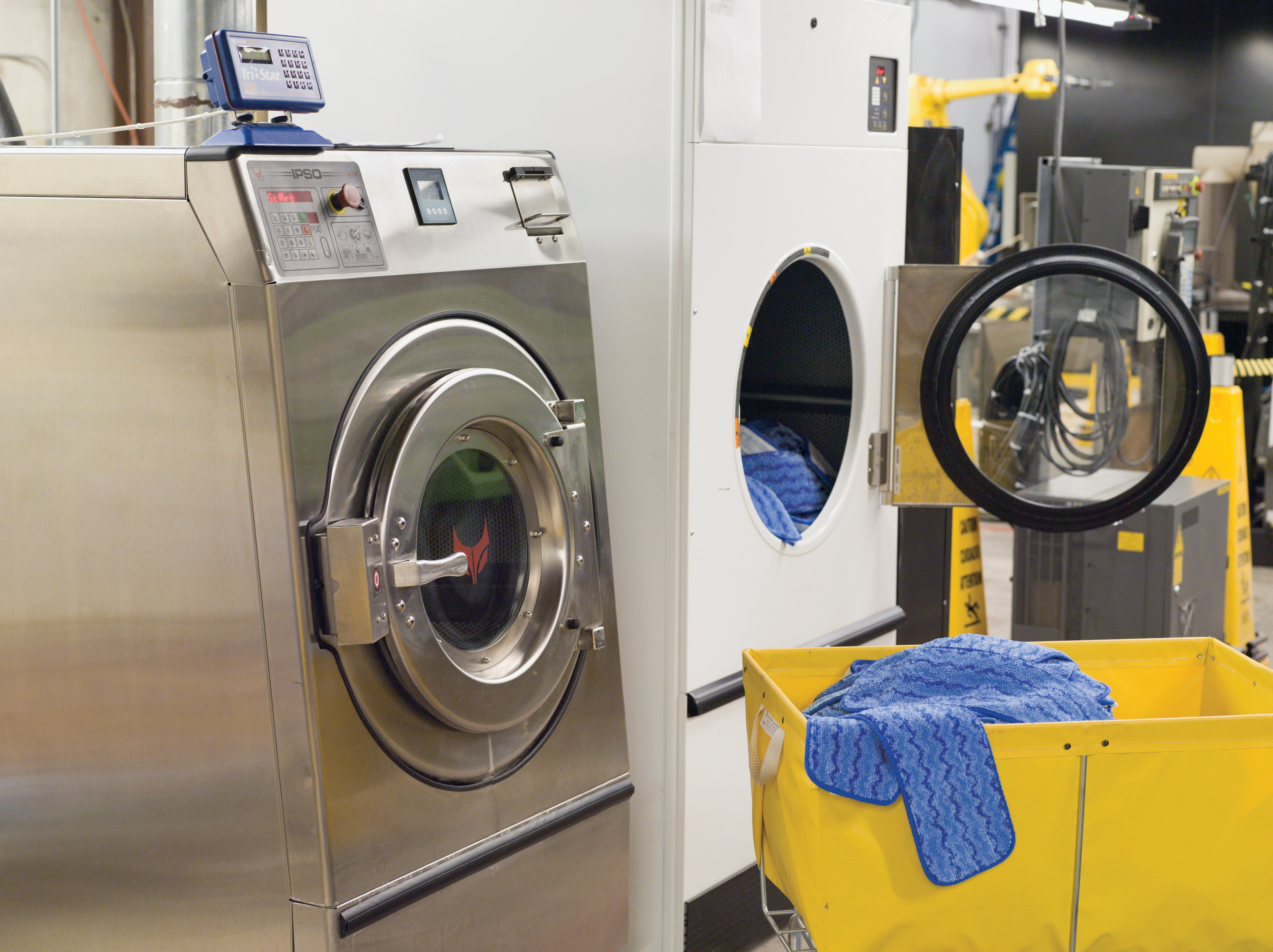 HYGEN™ Microfiber is proven to remove 99.9% or more of tested fungi, viruses, and bacteria*. Combining superior microfiber with a built-in scrubber, HYGEN™ Microfiber helps prevent cross-transmission and reduces the risk of healthcare-associated infections.