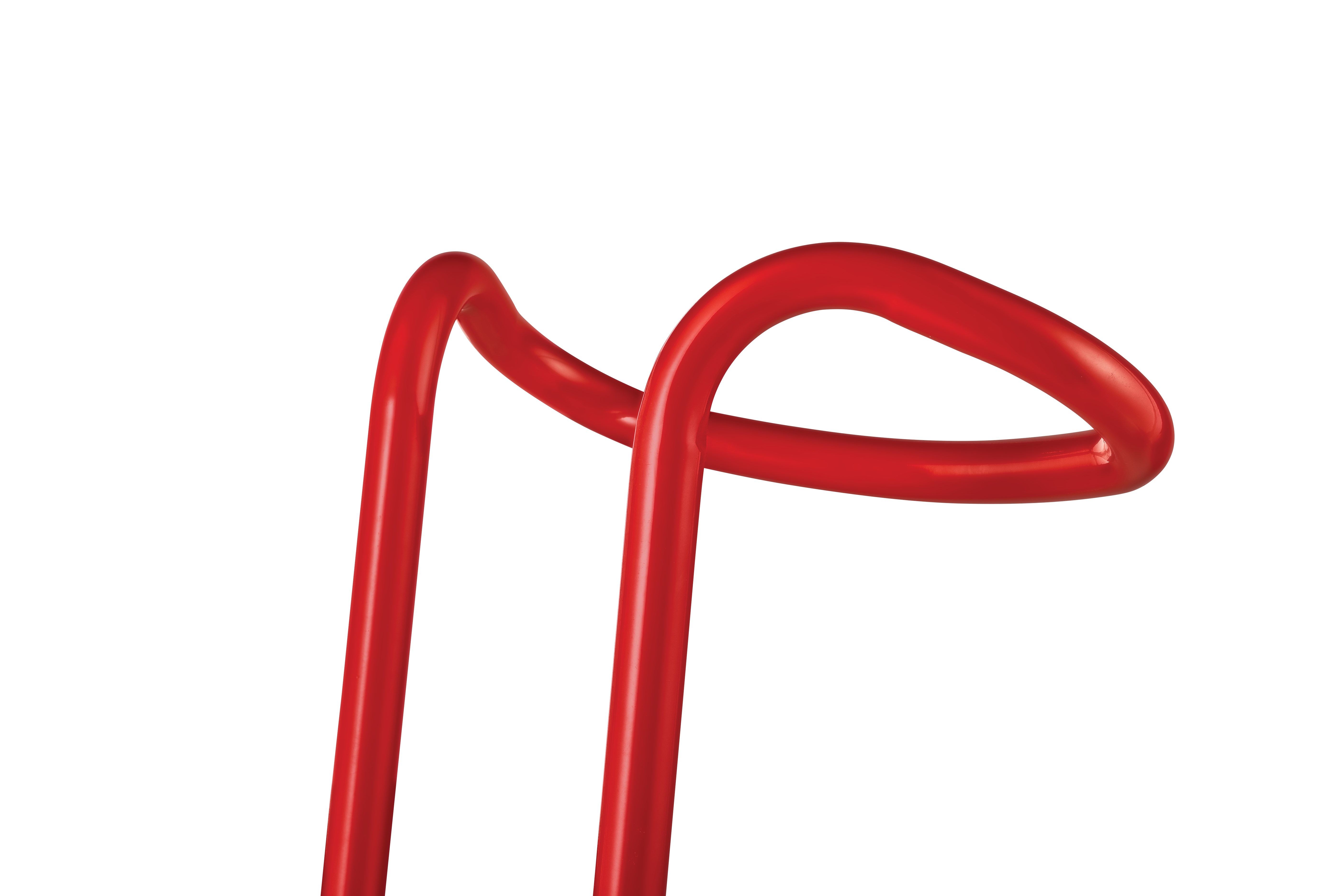 BRUTE® Multi-Surface Dolly ออกแบบมาเพื่อรองรับพื้นผิวขรุขระและไม่เรียบ ช่วยให้การเคลื่อนย้ายขยะเป็นเรื่องง่ายกว่าที่เคย คุณสมบัติที่ออกแบบตามหลักสรีรศาสตร์ช่วยป้องกันการบาดเจ็บและรองรับความปลอดภัยของคนงานในขณะทำงาน