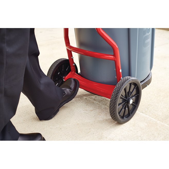 Built to handle rough and uneven surfaces, the BRUTE® Multi-Surface Dolly is designed to help make moving waste easier than ever. Ergonomically designed features help prevent injuries and support worker safety while on the job.