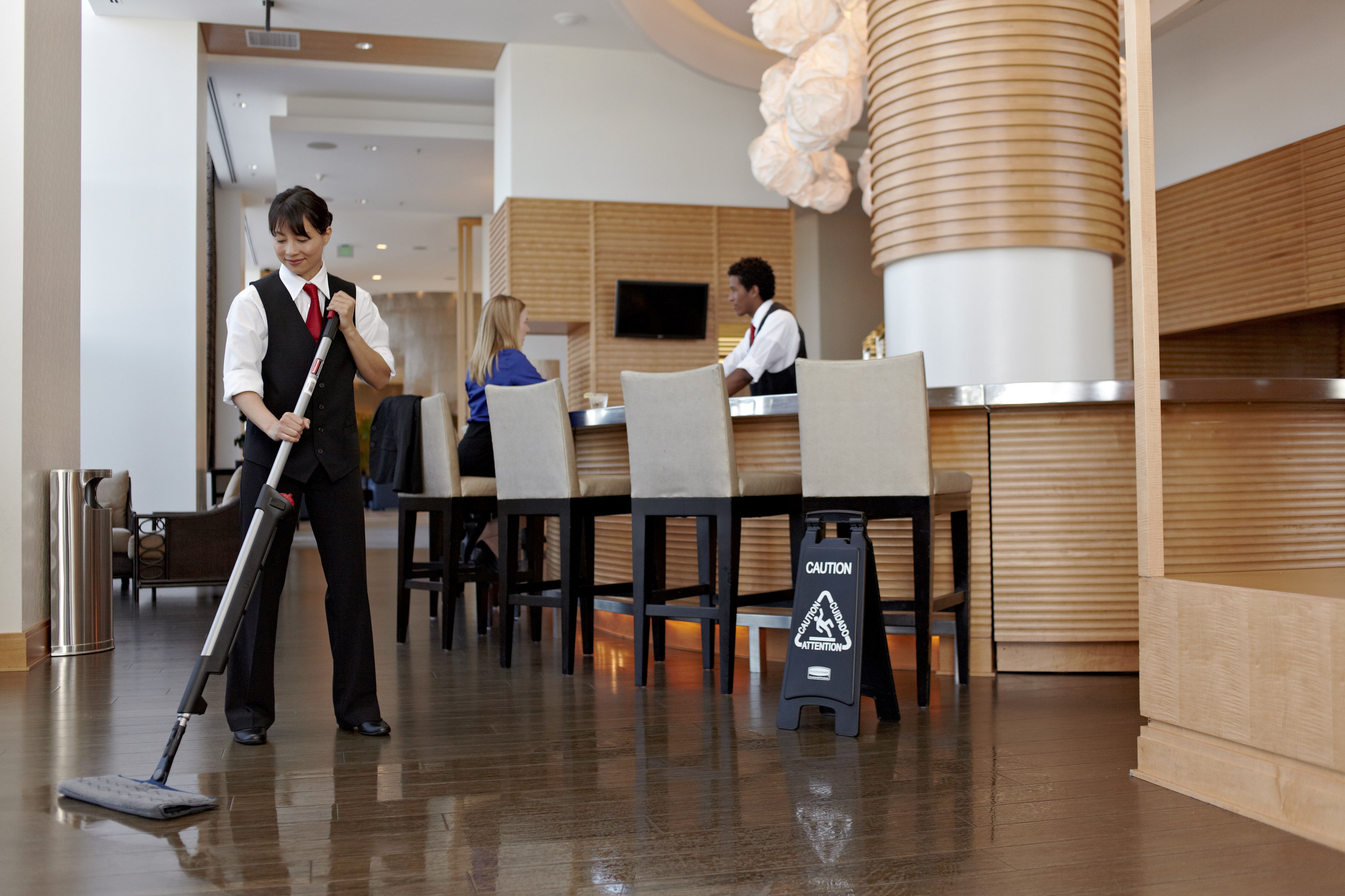 HYGEN™ PULSE™ Microfiber Mop Kit cleans more square feet in less time. Industry-best microfiber, onboard reservoir, and use-controlled release of solution mean cleaner floors faster, easier, and more effectively.