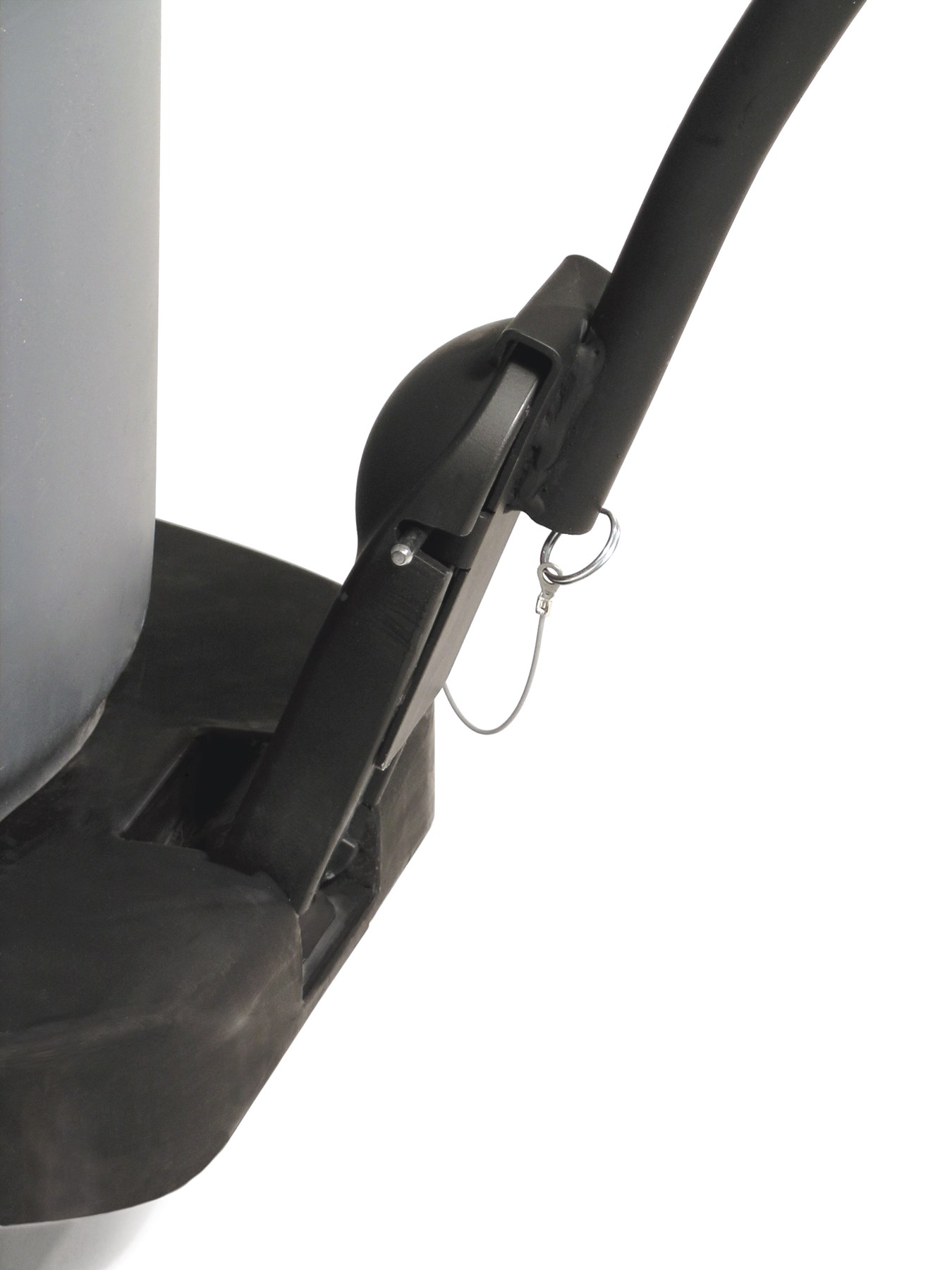 Xe đẩy tập đi BRUTE® được thiết kế để dễ dàng di chuyển và điều khiển khi chở hàng nặng.