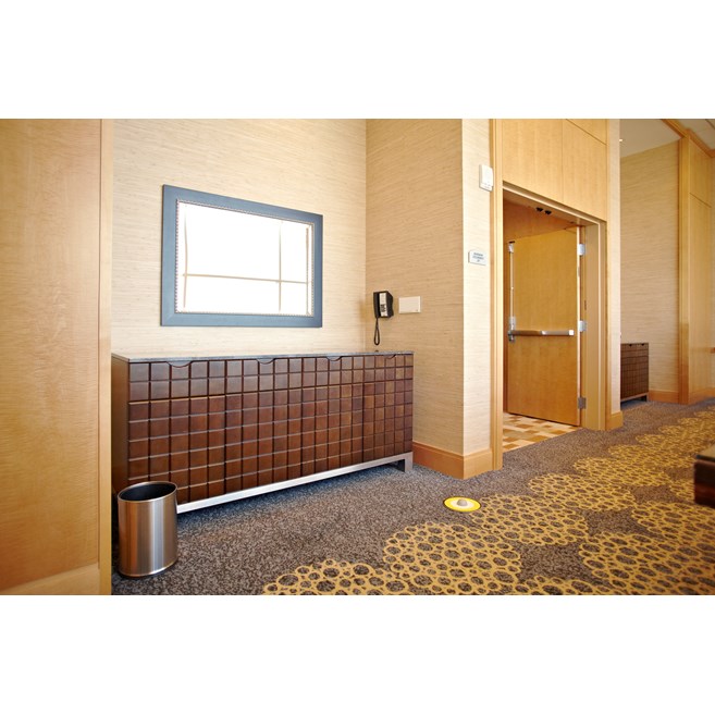 Award-winning design conceals can liner for a neat appearance