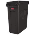 Les collecteurs Rubbermaid Slim Jim® avec conduits d'aération assurent des résultats irréprochables dans les espaces confinés.