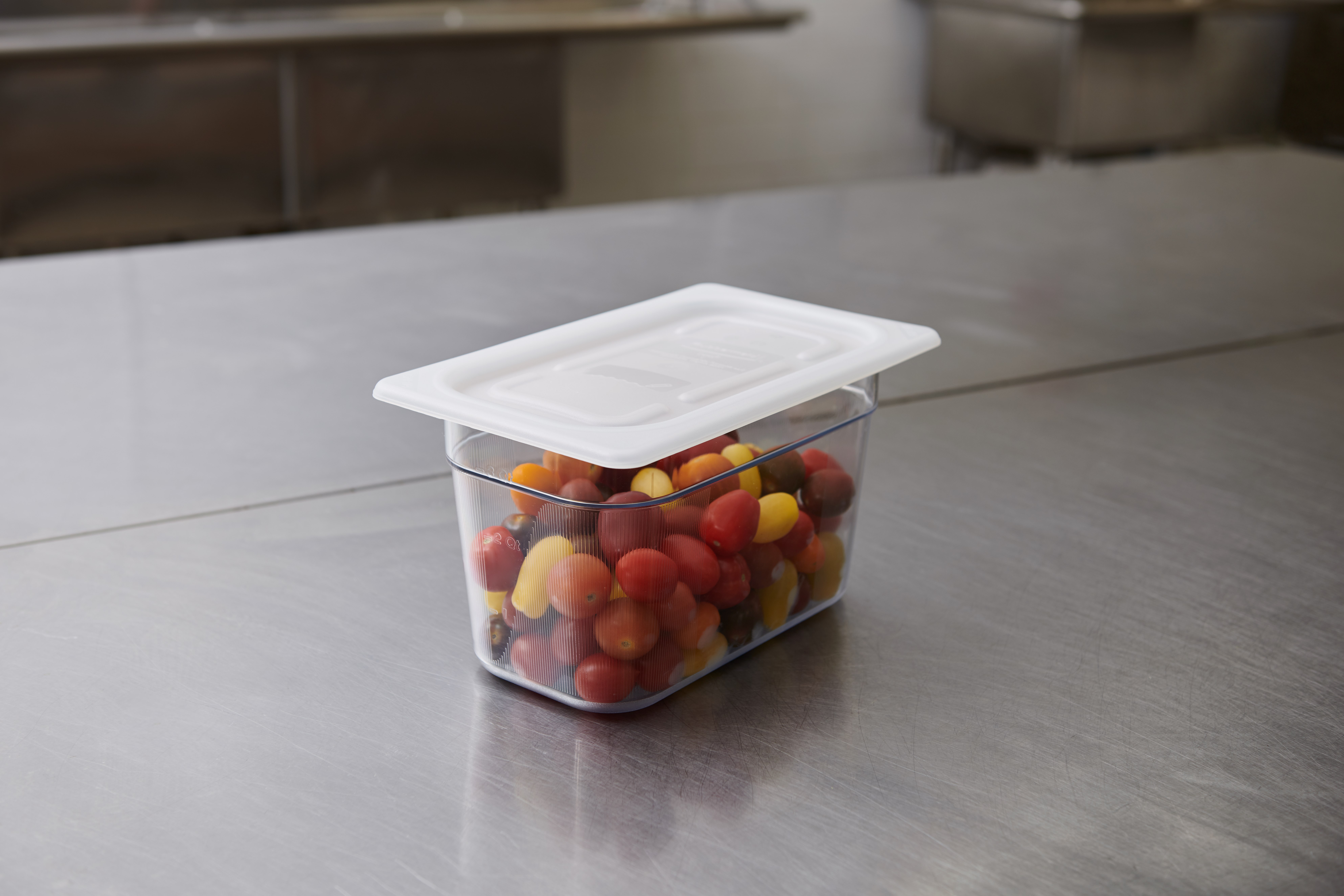Soft sealing lids for insert pans help reduce airflow, maintaining food quality