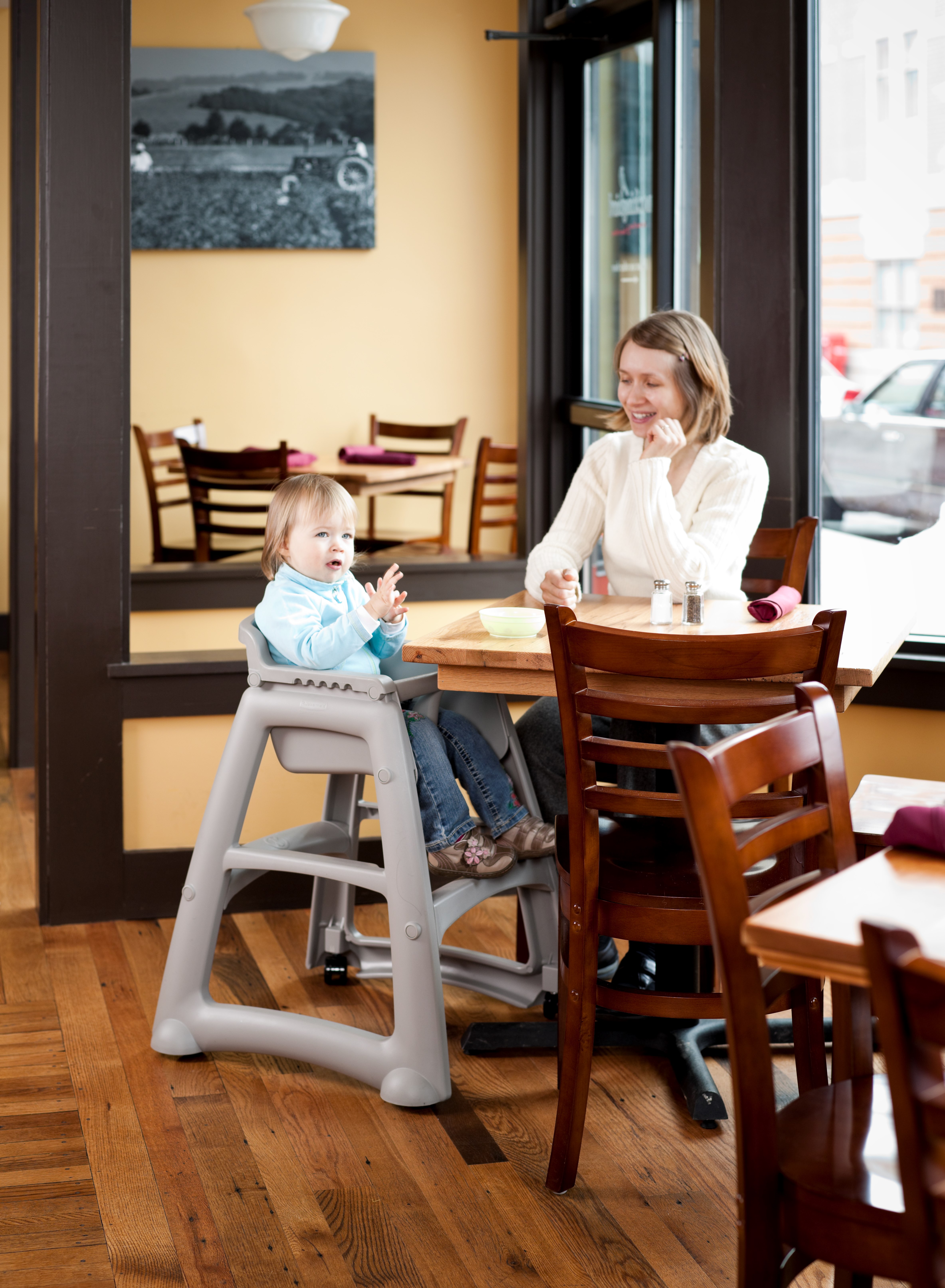 Sturdy Chair™ High Chairs make safety and cleanliness a priority for your youngest patrons. Contemporary design with Microban® technology provides allover protection from bacteria growth that can cause odors and staining and complies with FDA standards.
