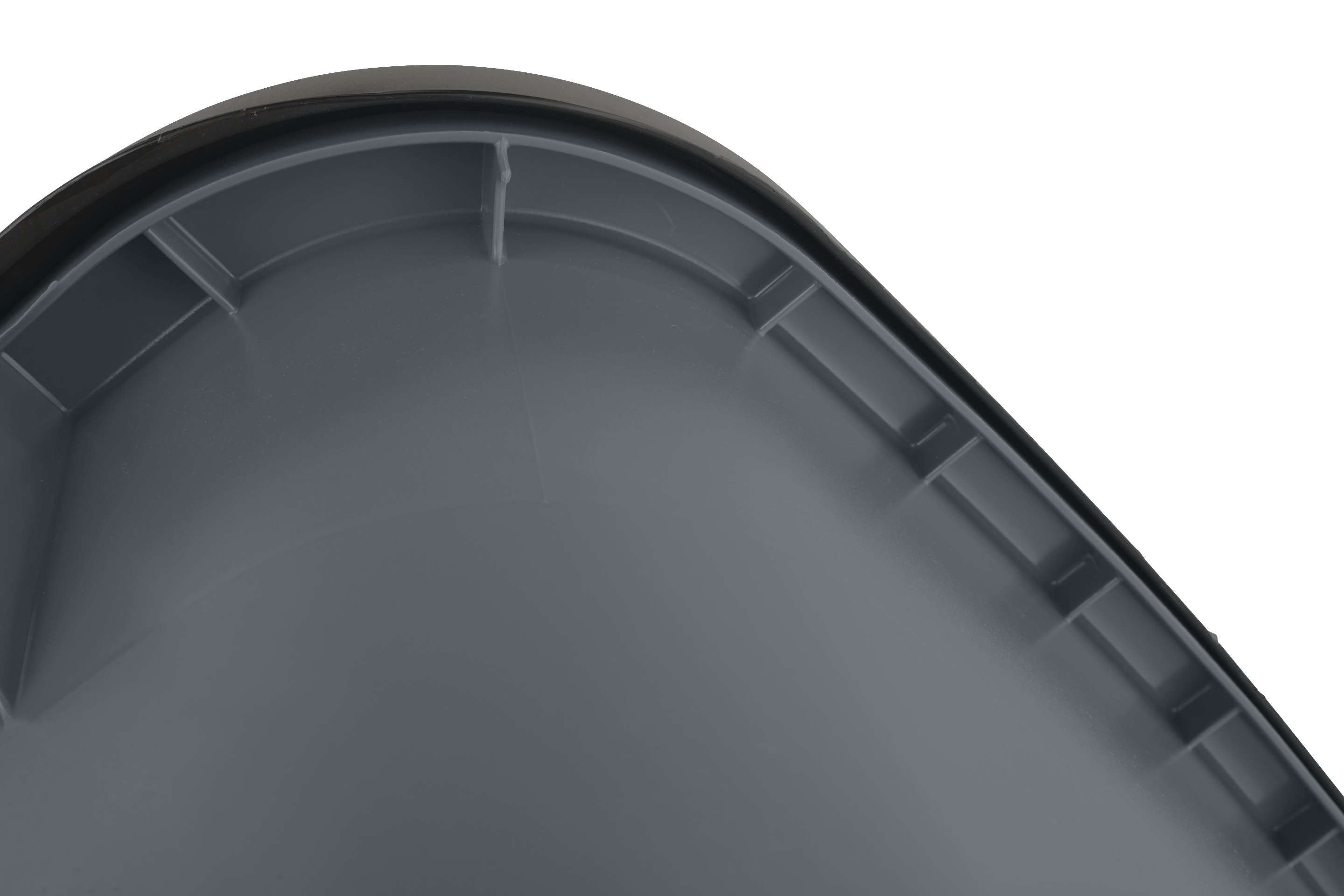 Elevata mobilità. Ideale per il trasporto dei materiali, di rifiuti indifferenziati e la raccolta dei rifiuti ingombranti.