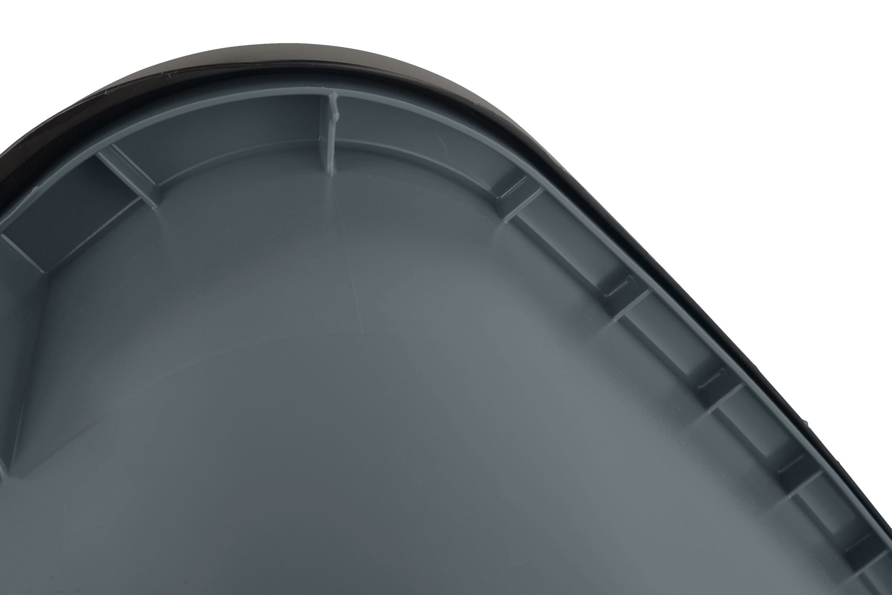 Easy mobility for material handling, general refuse, and bulk waste collection.