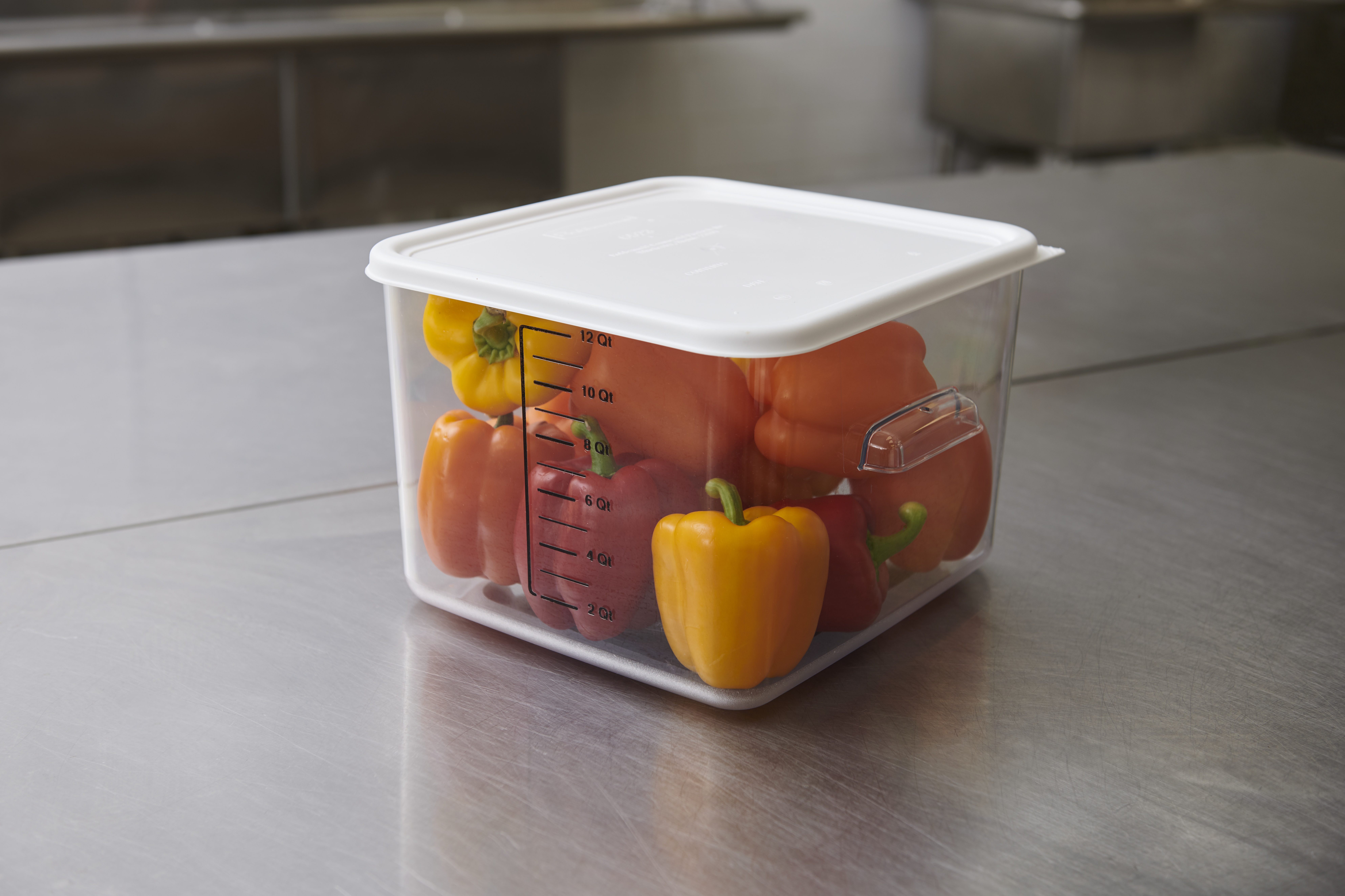 The Rubbermaid Commercial seven Colours of storage and prep tools help to reduce cross-contamination in your kitchen
