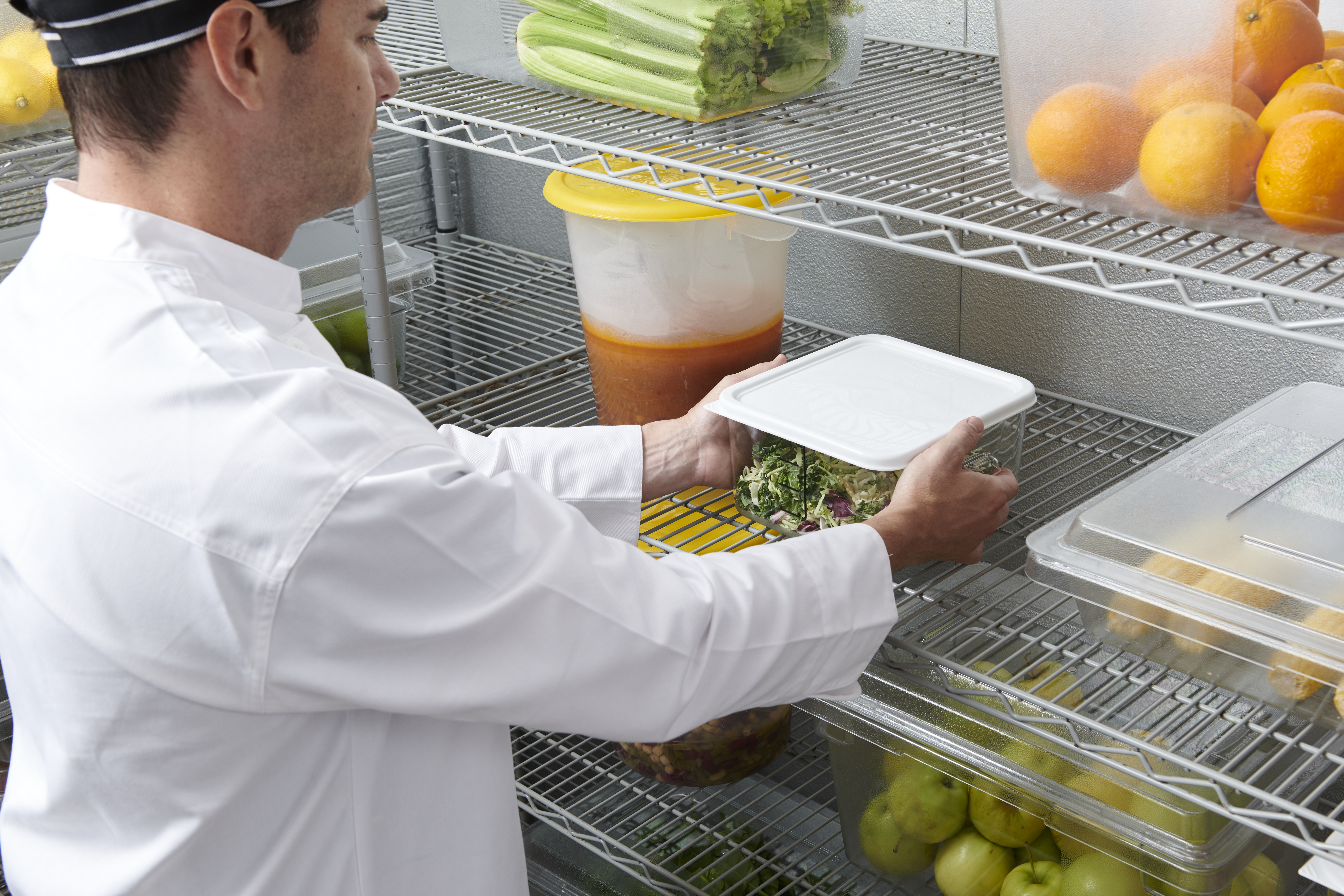 The Rubbermaid Commercial seven Colours of storage and prep tools help to reduce cross-contamination in your kitchen