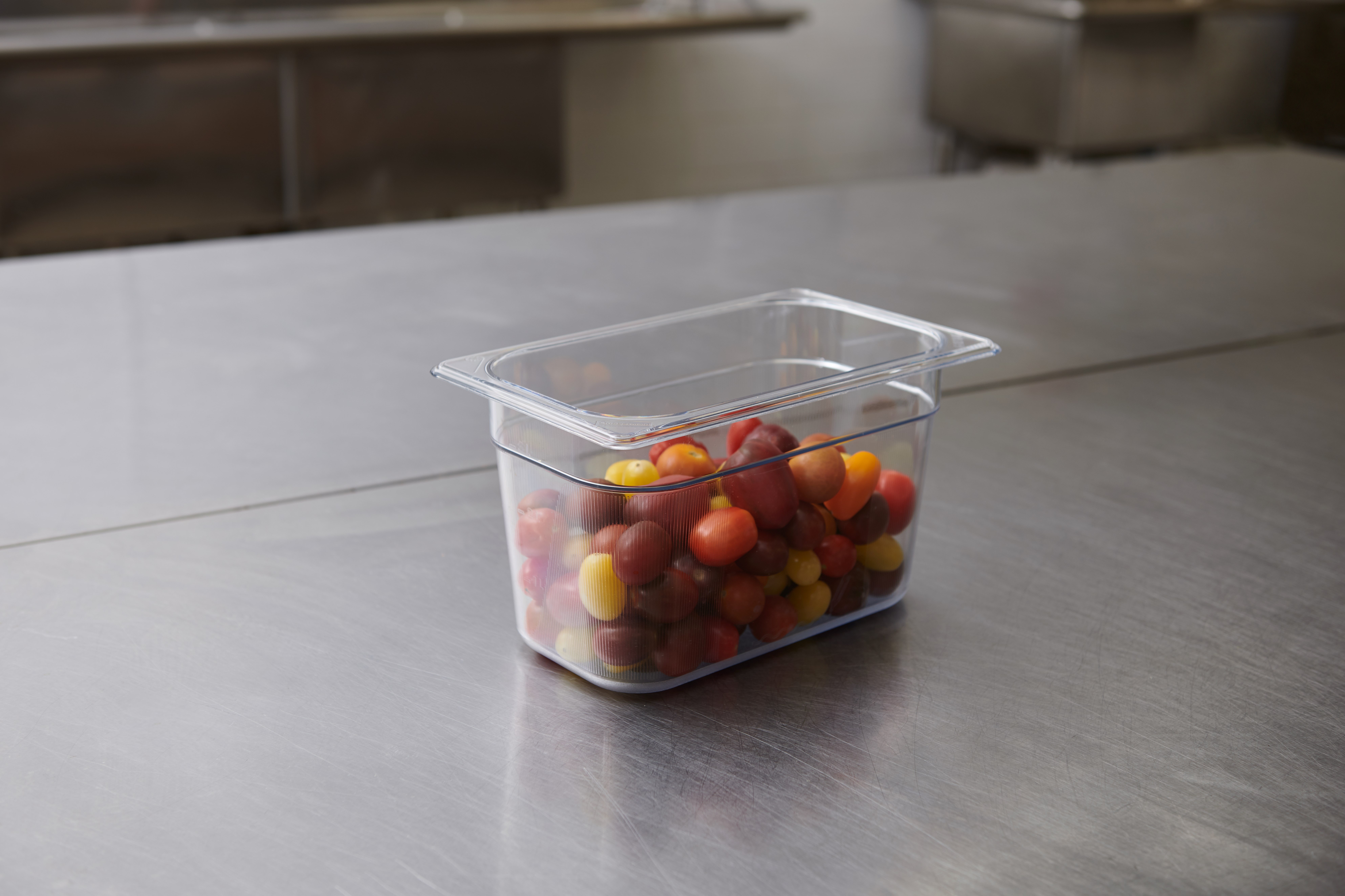 Clear, break resistant insert pans in industry standard, gastronorm sizes.