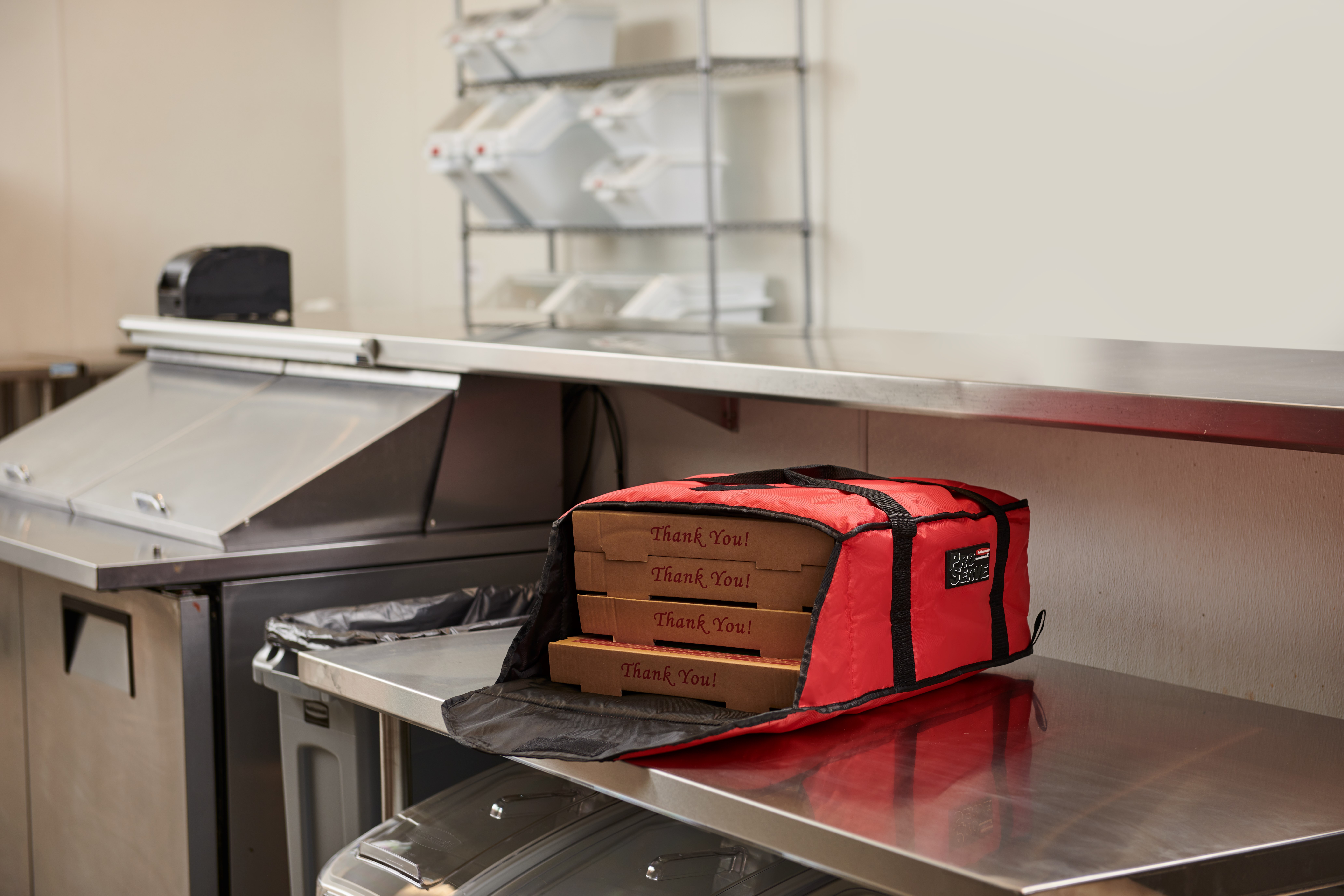 ProServe® Pizza Delivery Bags provide reliable and professional delivery bags for those on the go.