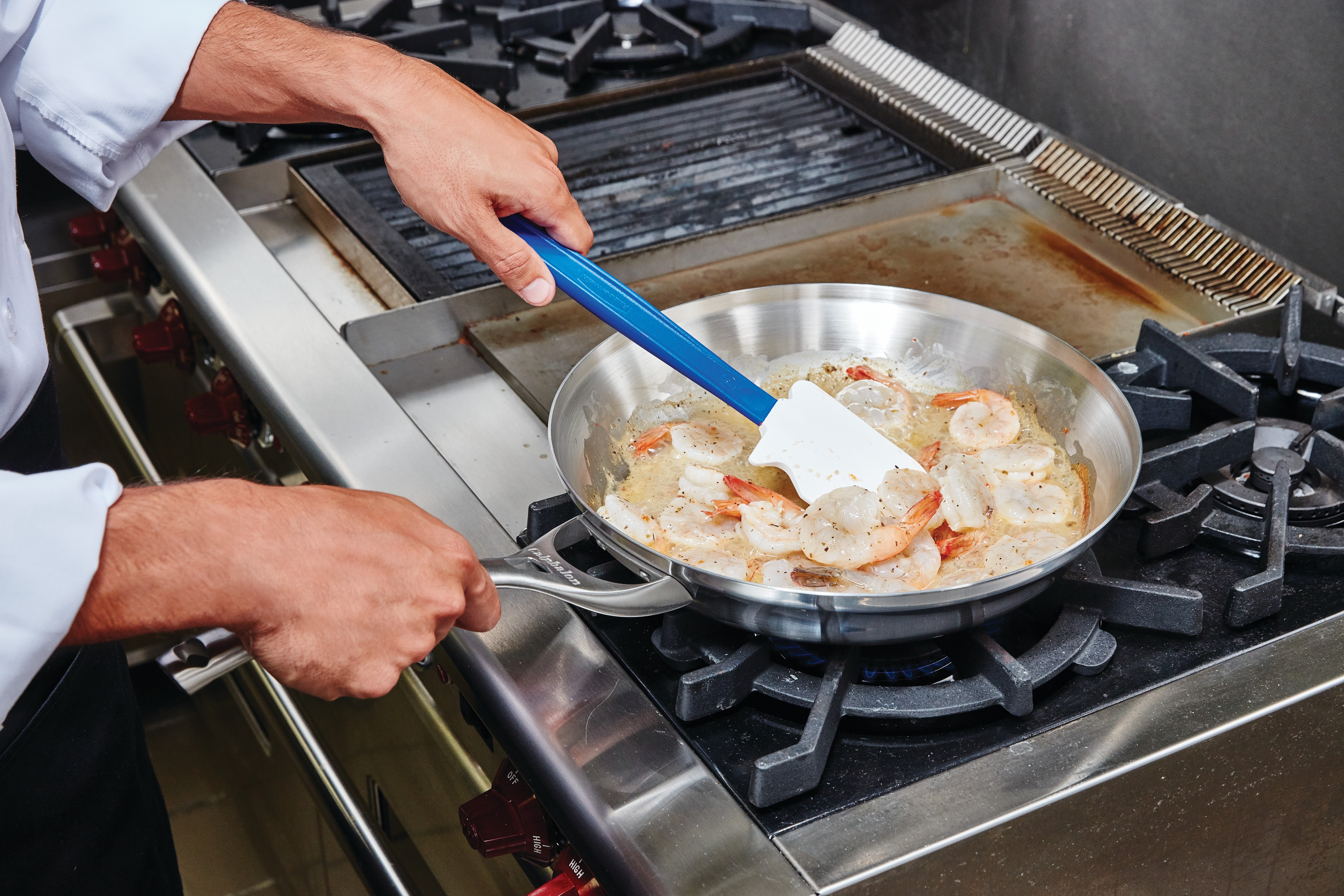 The Rubbermaid Commercial seven colors of storage and prep tools help to reduce cross-contamination in your kitchen