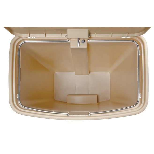 The Rubbermaid Commercial Streamline®  Step-On Container features a slim profile and small footprint to fit in tightest spaces. Streamline®  Step-On containers are constructed with premium-quality materials and meet the needs of any environment with efficiency, safety, and durability.