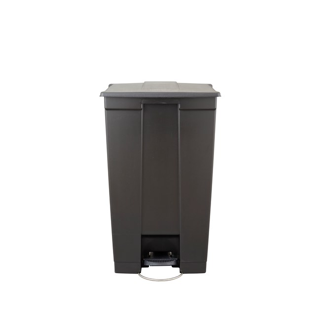 The Rubbermaid Commercial Legacy Step-On Container provides sanitary waste management. The step-on foot pedal reduces contamination and improves working conditions.