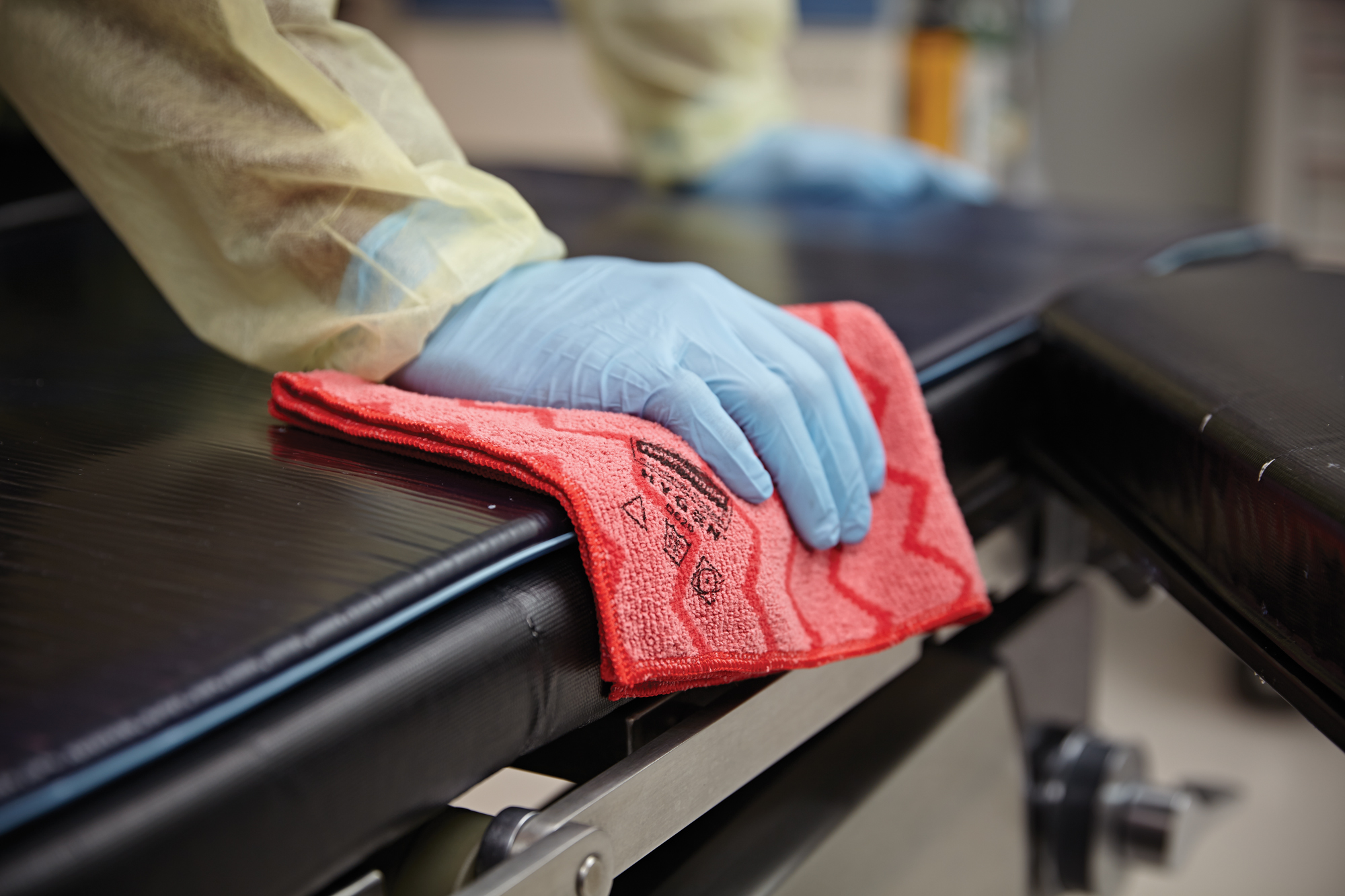 HYGEN™ Microfibre is proven to remove 99.7% or more of tested viruses and bacteria. Combining superior microfibre with built-in scrubber technology, HYGEN™ Microfibre helps prevent cross-transmission and reduces the risk of healthcare-associated infections.