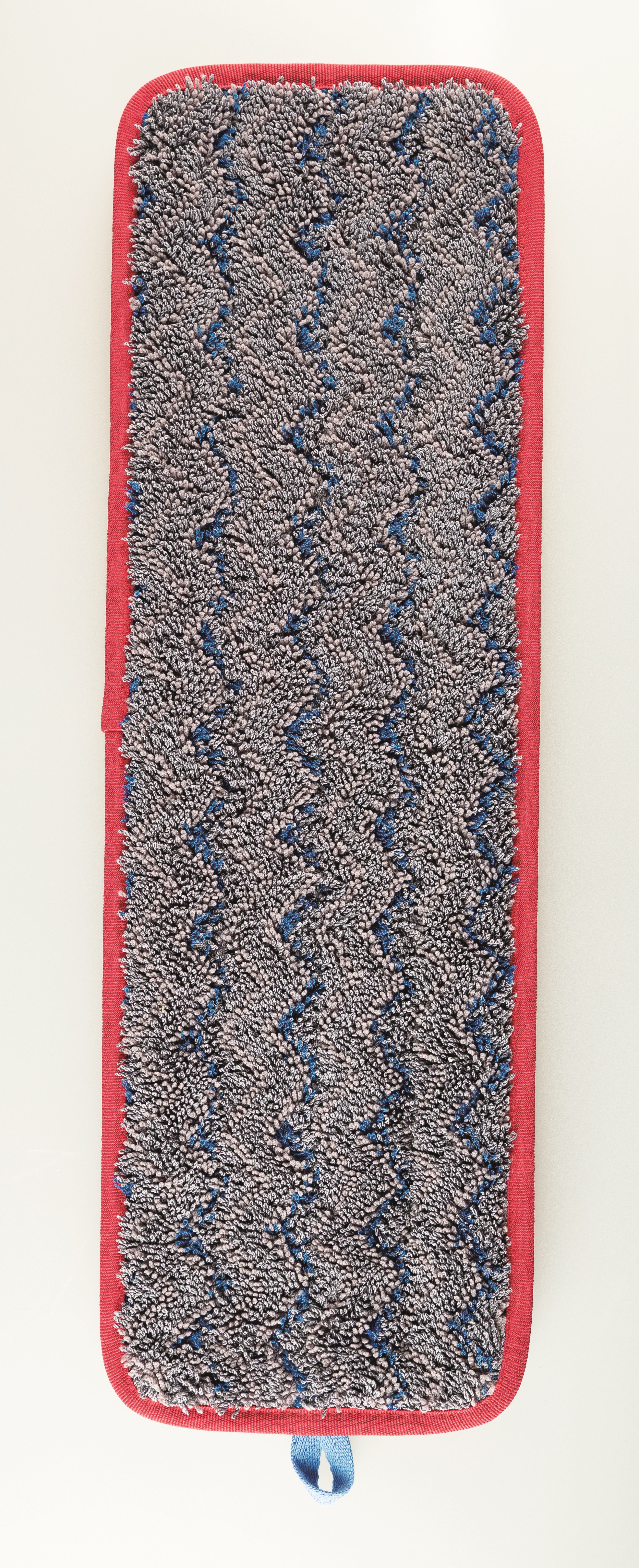 The Rubbermaid Commercial HYGEN™ Wet Pads are constructed of premium split nylon/polyester blend Microfibre that provides optimal wet mopping performance.