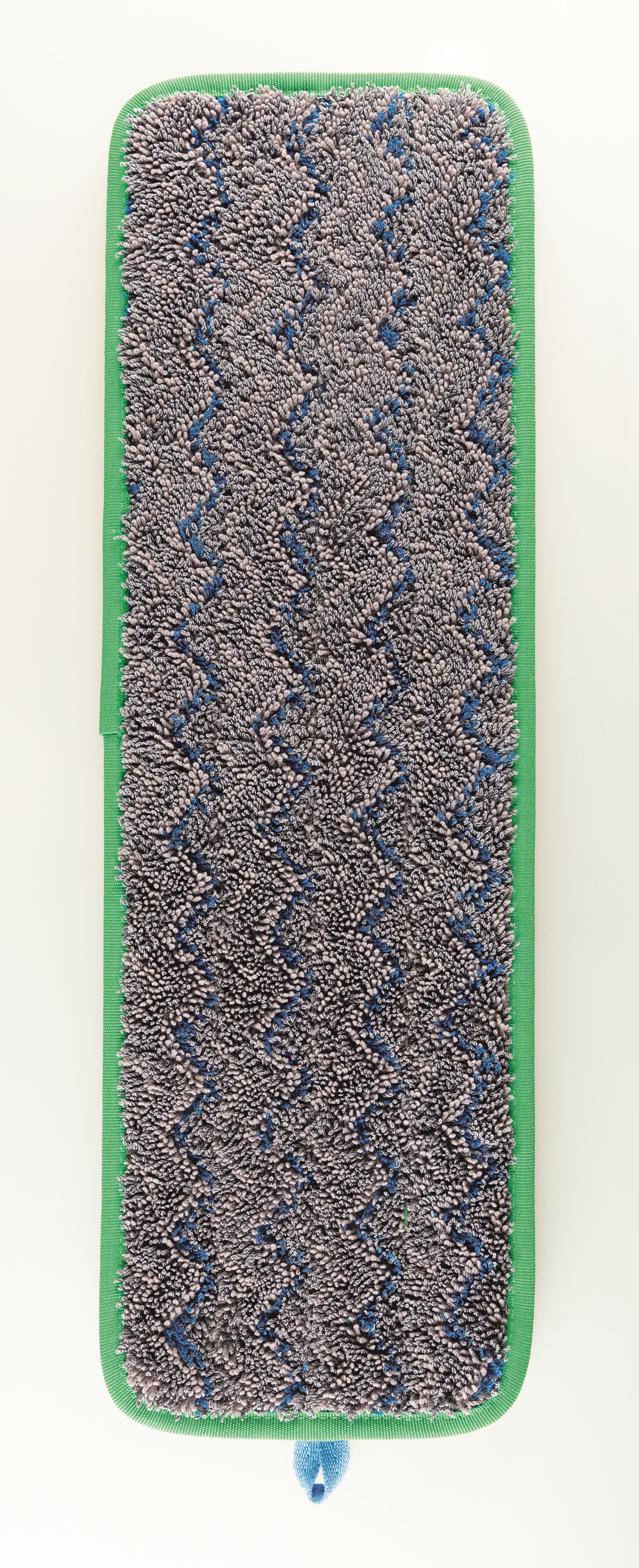 The Rubbermaid Commercial HYGEN™ Wet Pads are constructed of premium split nylon/polyester blend Microfibre that provides optimal wet mopping performance.