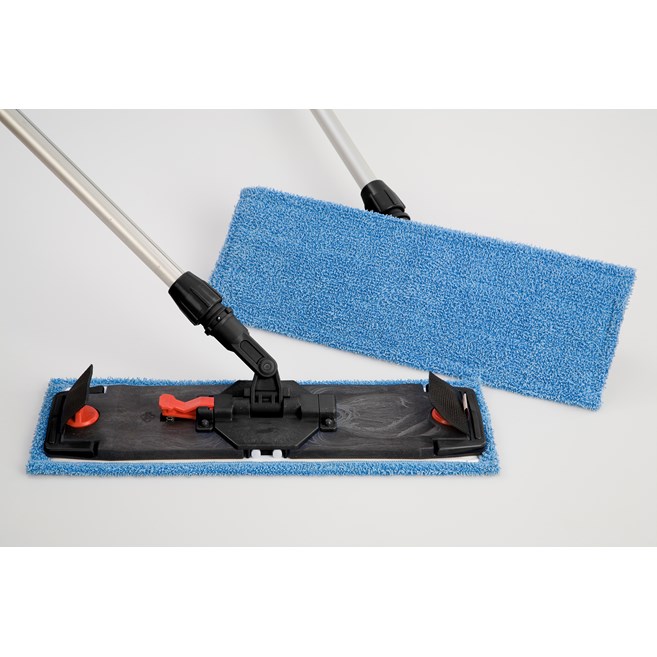 CLEANING MOP WITH FLAPS