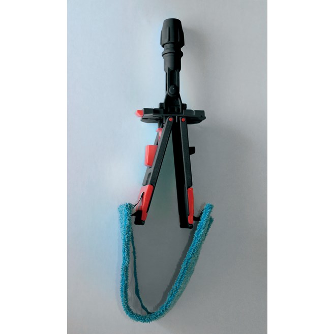 CLEANING MOP WITH FLAPS