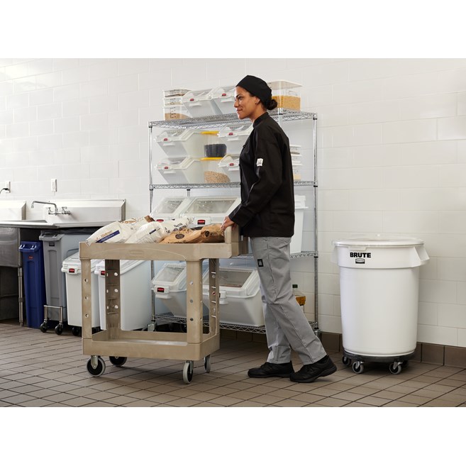 The Rubbermaid Commercial seven Colours of storage and prep tools help to reduce cross-contamination in your kitchen