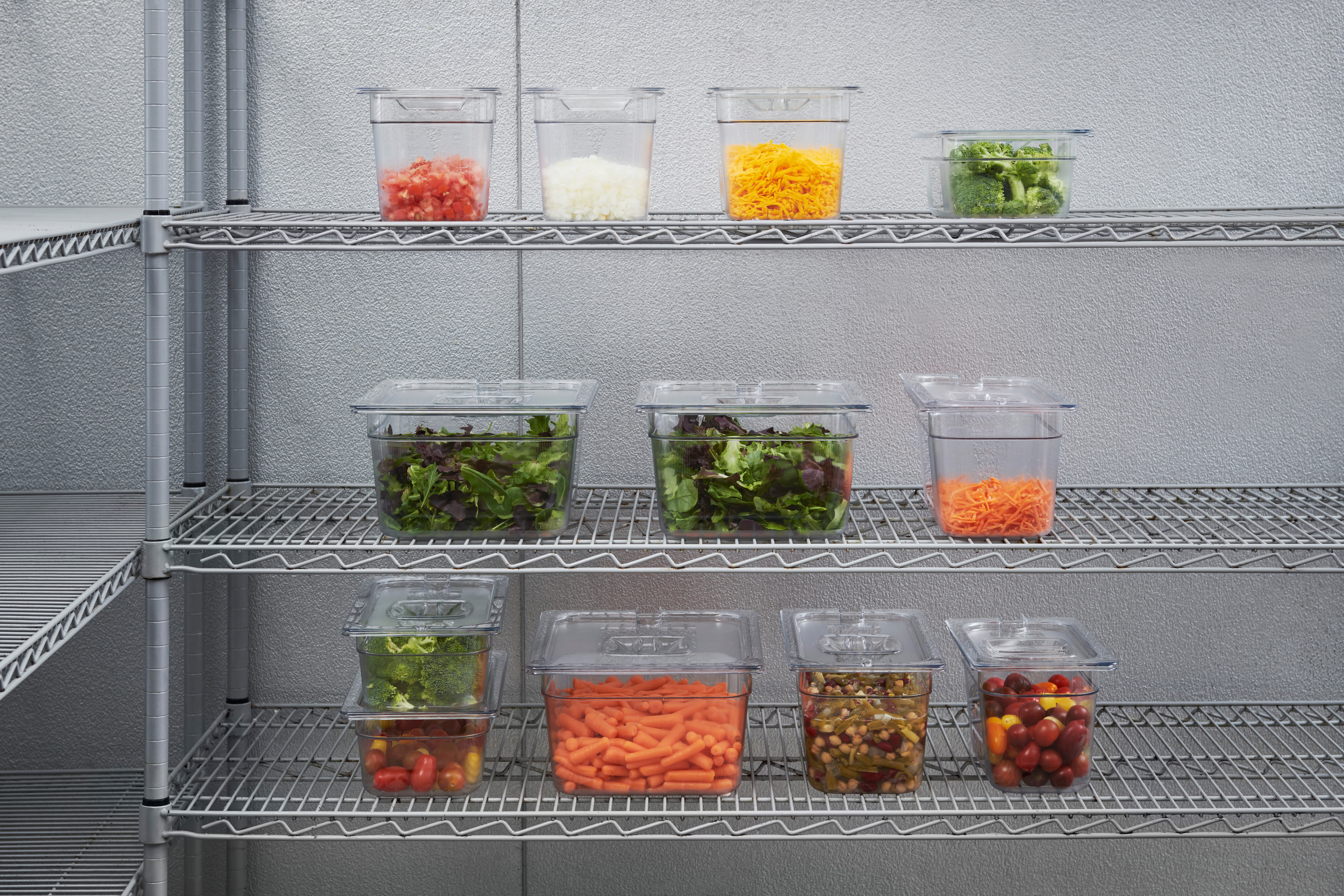 Clear, break resistant insert pans in industry standard, gastronorm sizes