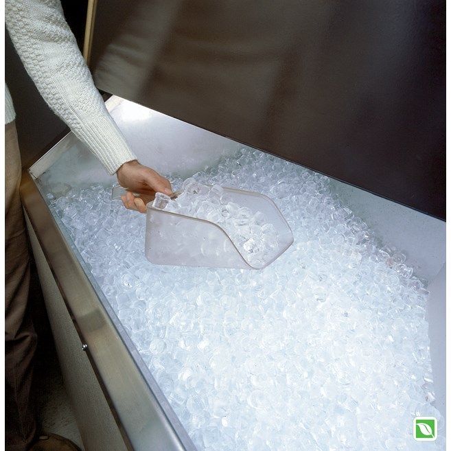 Cette cuillère multi-usages de 0,95 l est conçue pour les bacs à ingrédients Rubbermaid ProSave®.