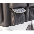 Le sac porte-accessoires Rubbermaid Slim Jim® optimise l’espace en assurant le rangement mobile de tous les outils nécessaires au nettoyage et au changement de sacs.