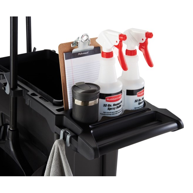 Le kit porte-accessoires Rubbermaid Slim Jim® est un système spécialement conçu pour ranger et transporter des outils de nettoyage courants.