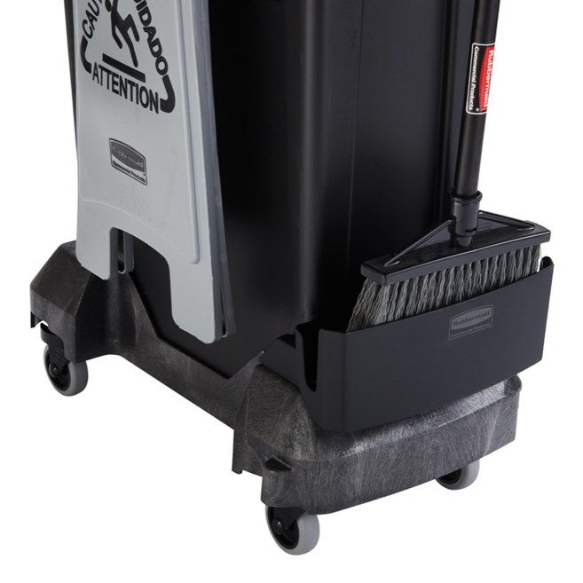 Le kit porte-accessoires Rubbermaid Slim Jim® est un système spécialement conçu pour ranger et transporter des outils de nettoyage courants.