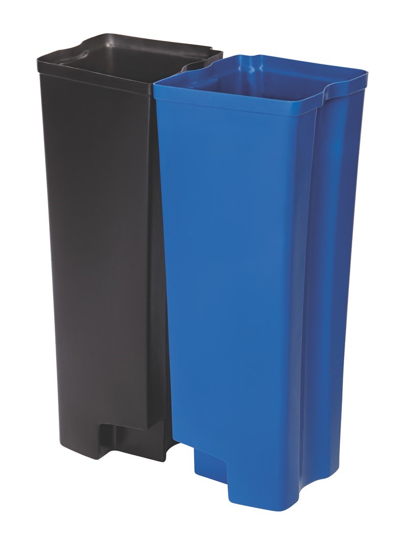 Dieser Slim Jim®-Innenbehälter von Rubbermaid Commercial ist für den Slim Jim® Step-On-Tretabfallbehälter mit Pedal an der Vorderseite (separat erhältlich). Hergestellt aus strapazierfähigem, durchstoßfestem Kunststoff, zeichnet sich dieser Innenbehälter durch seinen Abfallsackhalter und seine weichen Konturen aus, die eine einfache Reinigung ermöglichen.