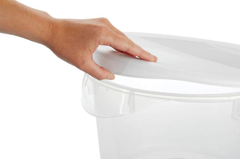 The Rubbermaid Commercial seven Colours of storage and prep tools help to reduce cross-contamination in your kitchen