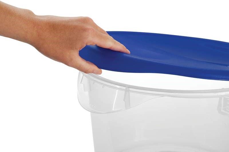 The Rubbermaid Commercial seven Colours of storage and prep tools help to reduce cross-contamination in your kitchen