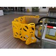 La barrera móvil es fácil de usar, de ver, de mover y de almacenar y puede extenderse hasta 4 metros gracias a los paneles articulados. Se puede utilizar recta, en curva o en círculo. Colores compatibles con el estándar ANSI/OSHA.