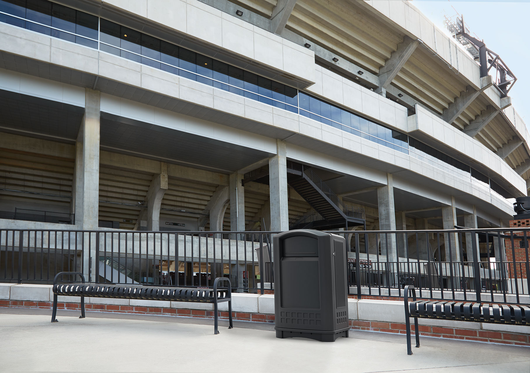 Discover the Rubbermaid LANDMARK® Jr. Waste Bin featuring contemporary styling and a side-opening door for ergonomic waste emptying. Ideal for integration with Plaza Containers, it offers a leak-proof liner and a 5-year warranty for lasting durability.