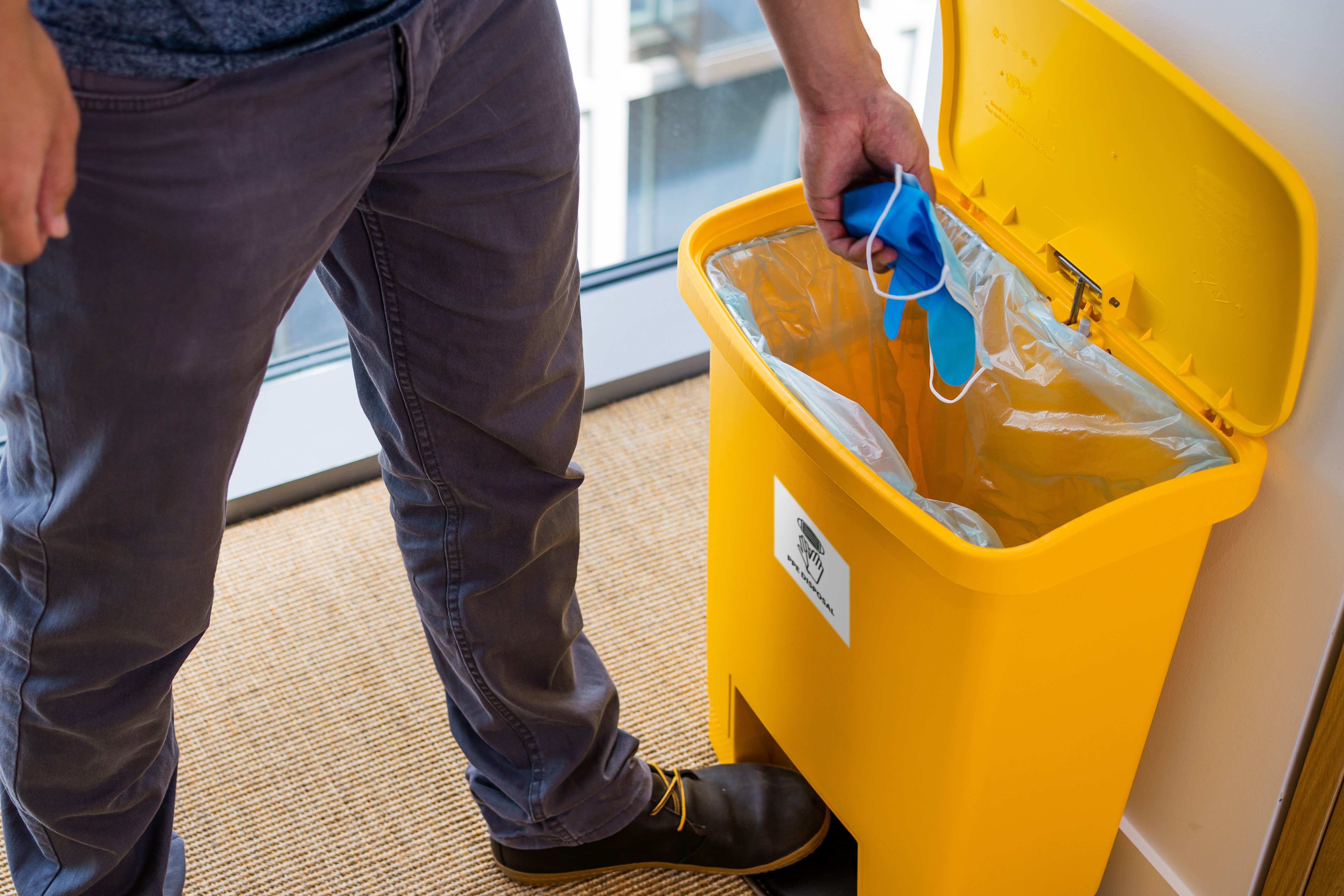 The Rubbermaid Commercial Slim Jim® Step-On Container features a slim profile and footprint to fit in tightest spaces. Slim Jim® Step-On containers are constructed with premium-quality materials and meet the needs of any environment with efficiency, safety, and durability.