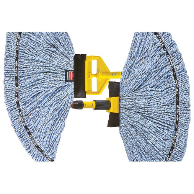 Maximizer™ Wet Mop's unique design delivers the industry-leading mop spread, providing 30% more floor coverage than the standard wet mop.