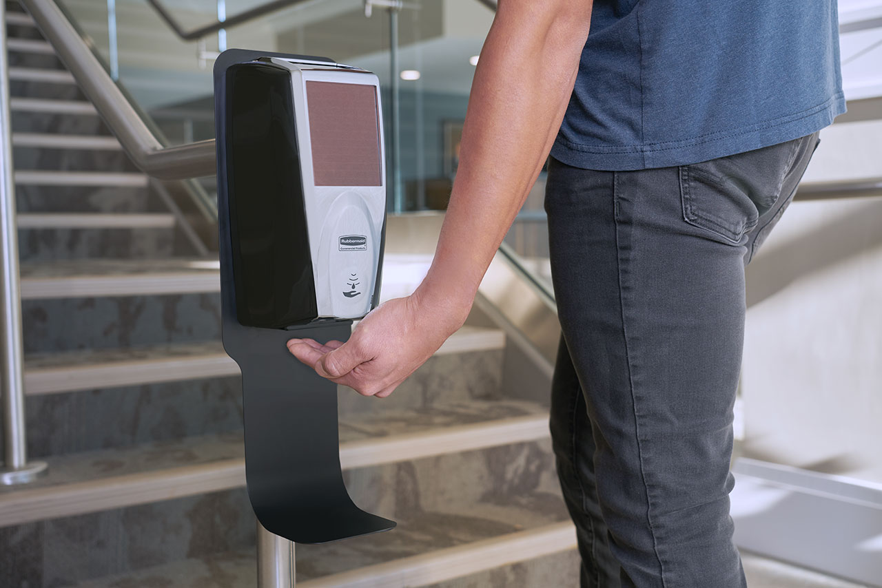 The Pole Mount Station allows touch-free and manual hand sanitiser dispensers to be placed in easily overlooked spaces like poles and railing for convenient access.