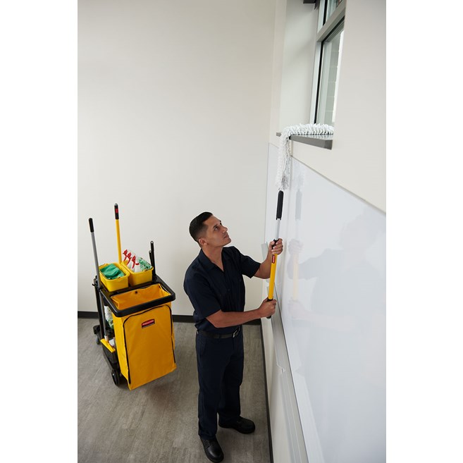 The 10-Quart Caddy for Cleaning Carts provides a quick and easy way to clean in tight places.