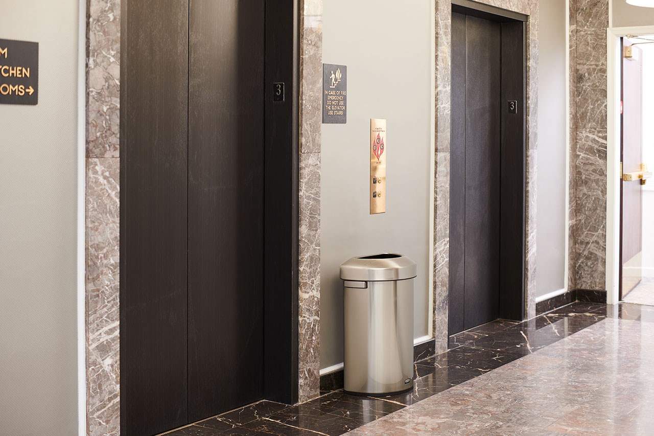 Featuring a classic design and fingerprint-resistant stainless steel, the Refine waste container fits seamlessly into any commercial space for a discreet look that enhances the overall environment.