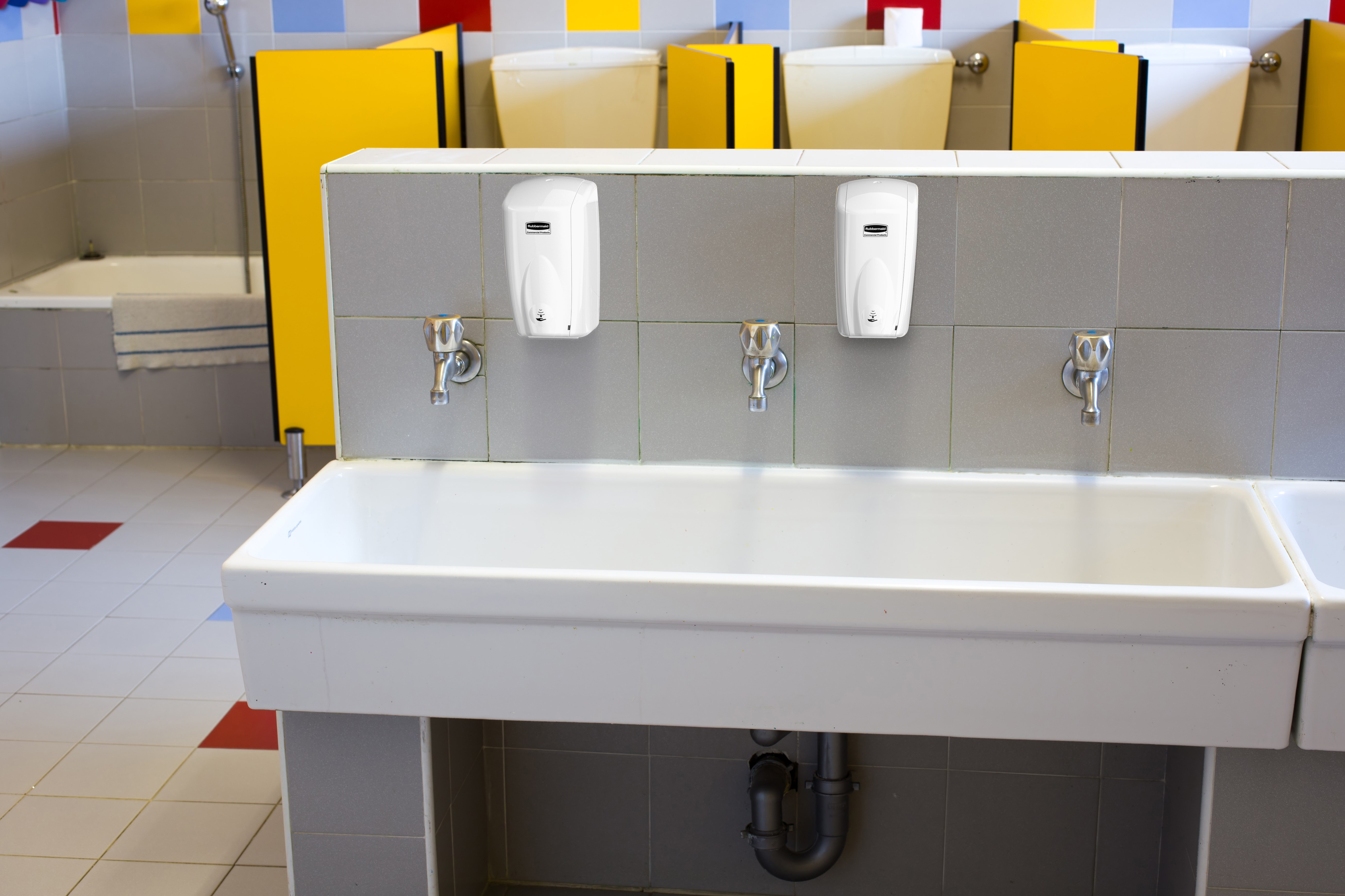 Dermatologically tested to gently clean hands and leave skin feeling smooth and conditioned